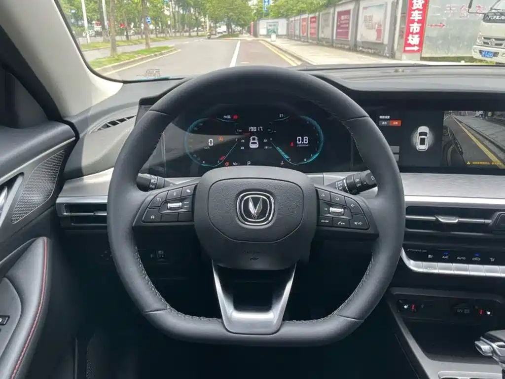 Changan CS35PLUS — миниатюра 15
