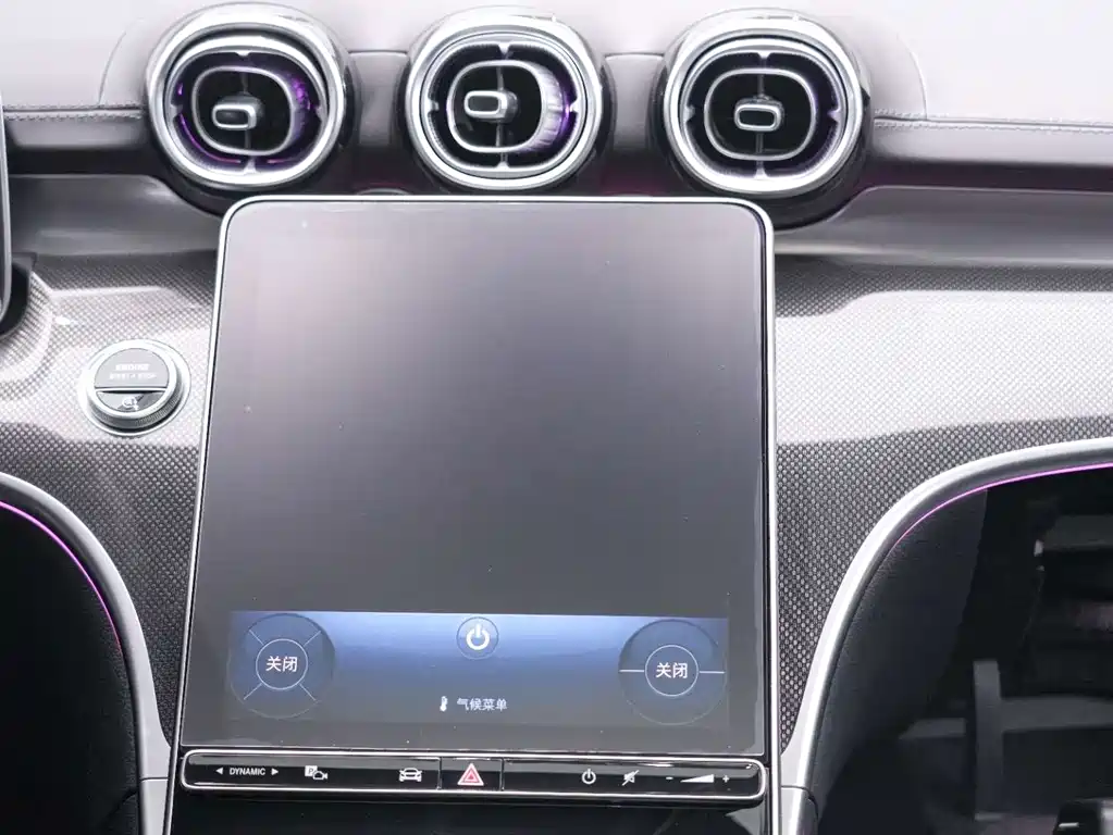 Mercedes-Benz C-Class — миниатюра 18