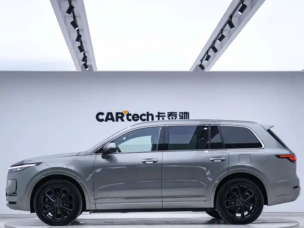 Li Auto Li ONE — миниатюра 2