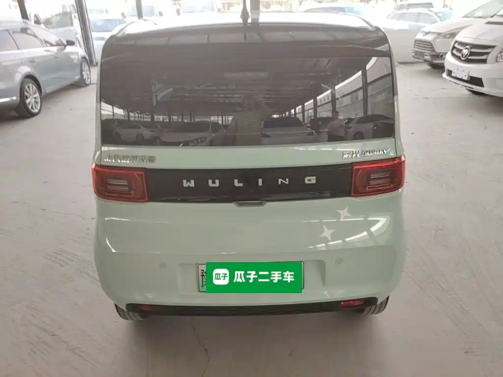 Wuling MINIEV — миниатюра 6