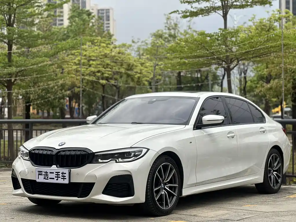 BMW 3 Series 2021