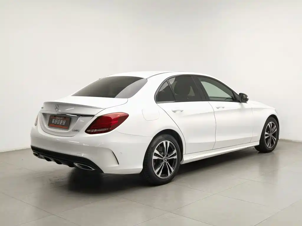 Mercedes-Benz C-Class — миниатюра 2