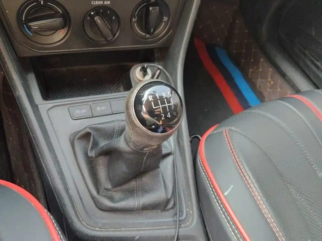 Volkswagen Lavida — миниатюра 7