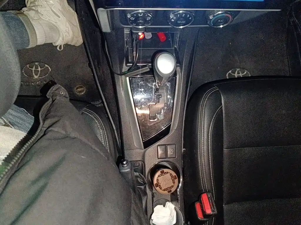 Toyota Corolla — миниатюра 10