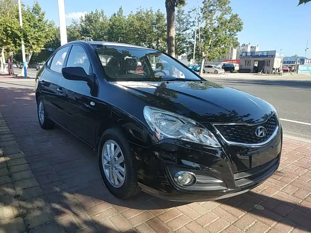 Hyundai Elantra — миниатюра 4