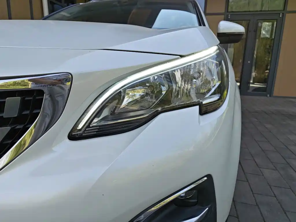 Peugeot 4008 — миниатюра 24