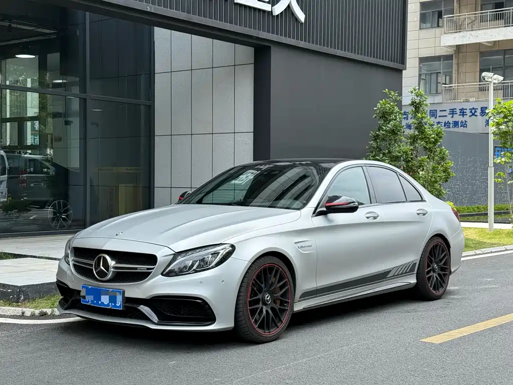 Купить Mercedes-Benz C-Class AMG