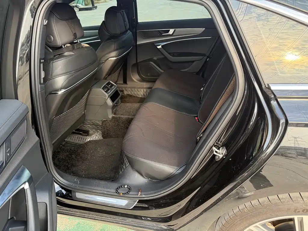 Audi A6L — миниатюра 6