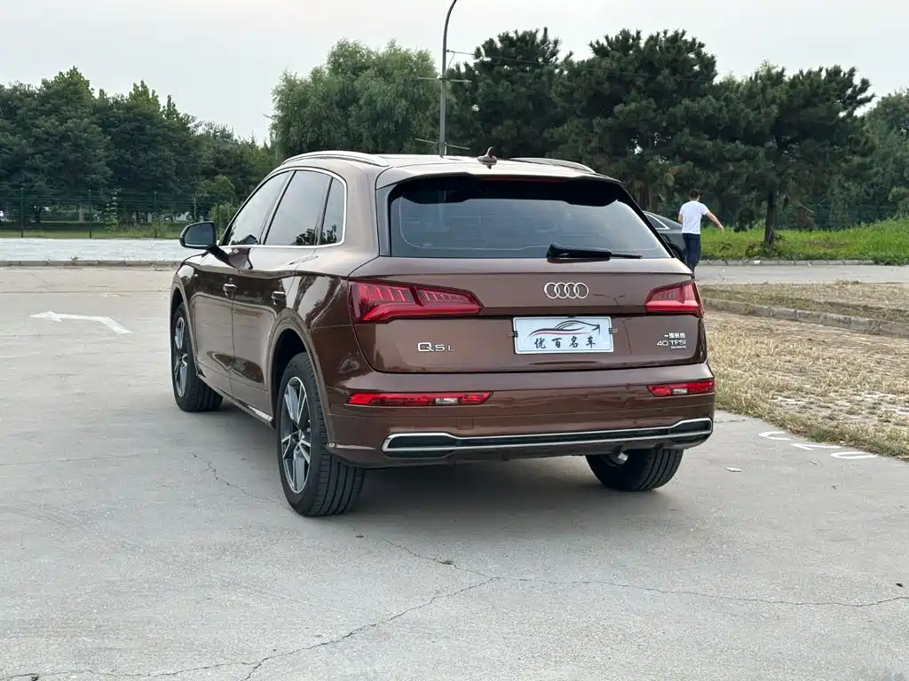 Audi Q5L — миниатюра 4