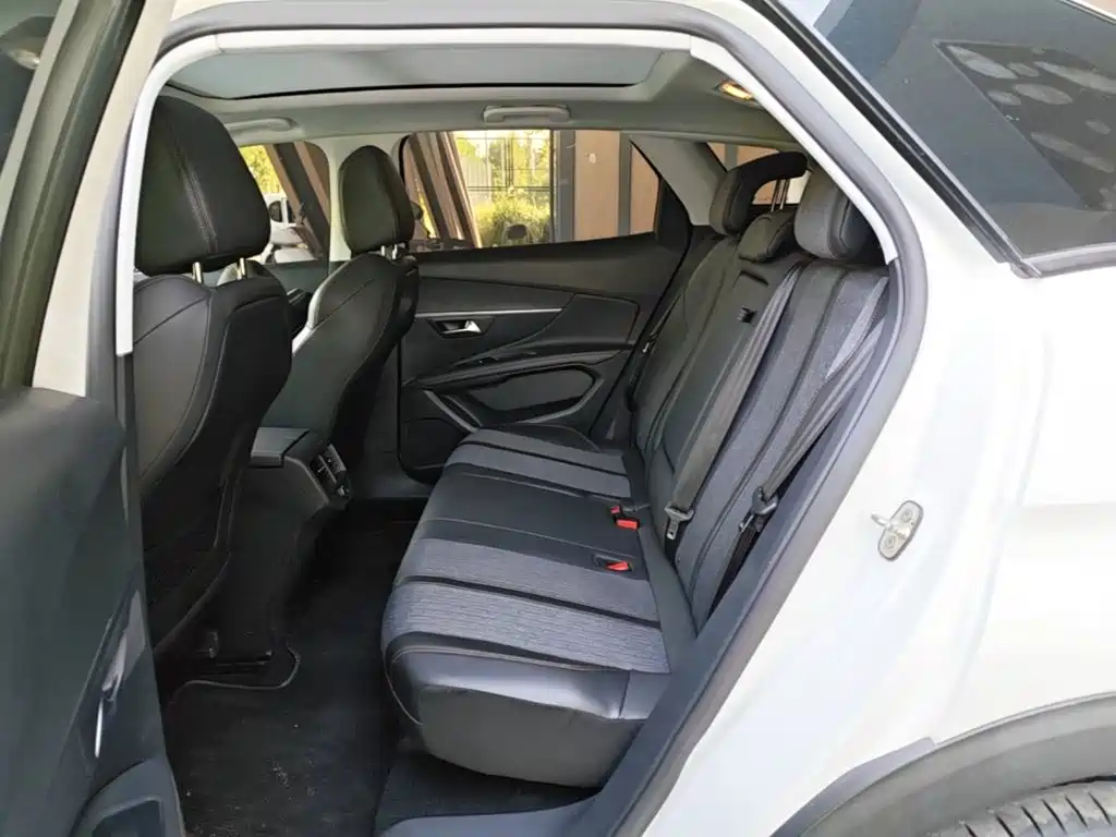Peugeot 4008 — миниатюра 17
