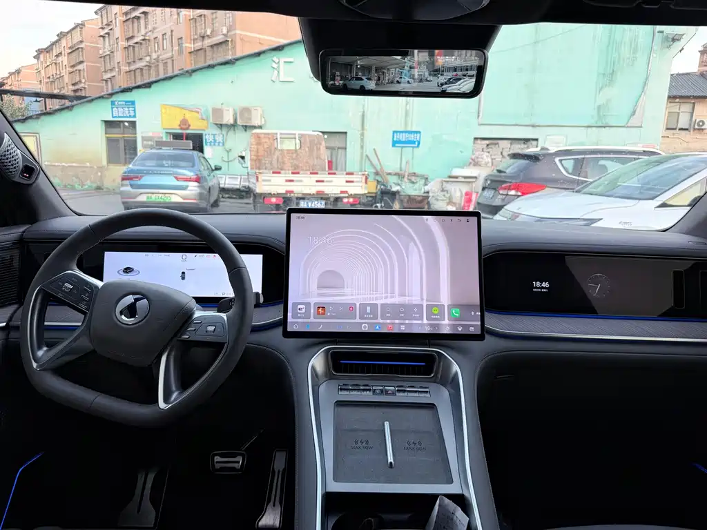 Denza Denza N9 — миниатюра 8