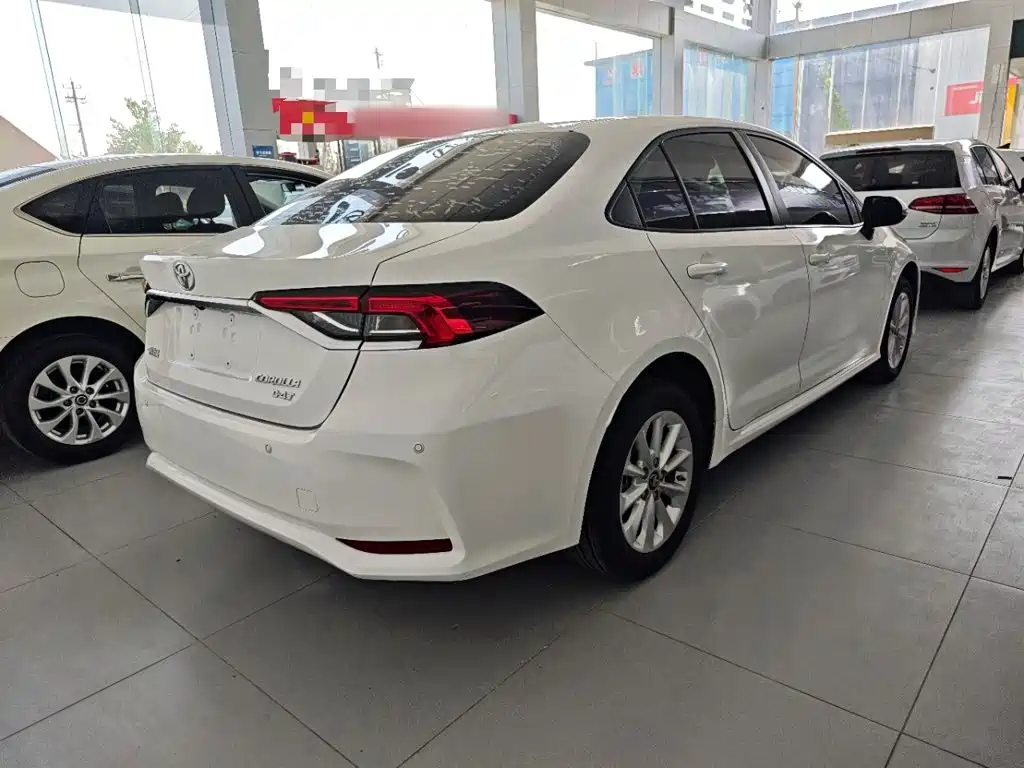 Toyota Corolla — миниатюра 7