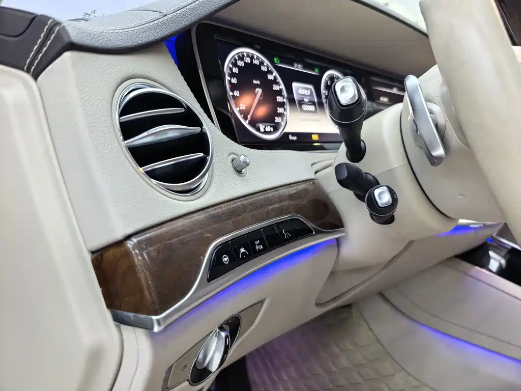 Mercedes-Benz S-Class — миниатюра 6