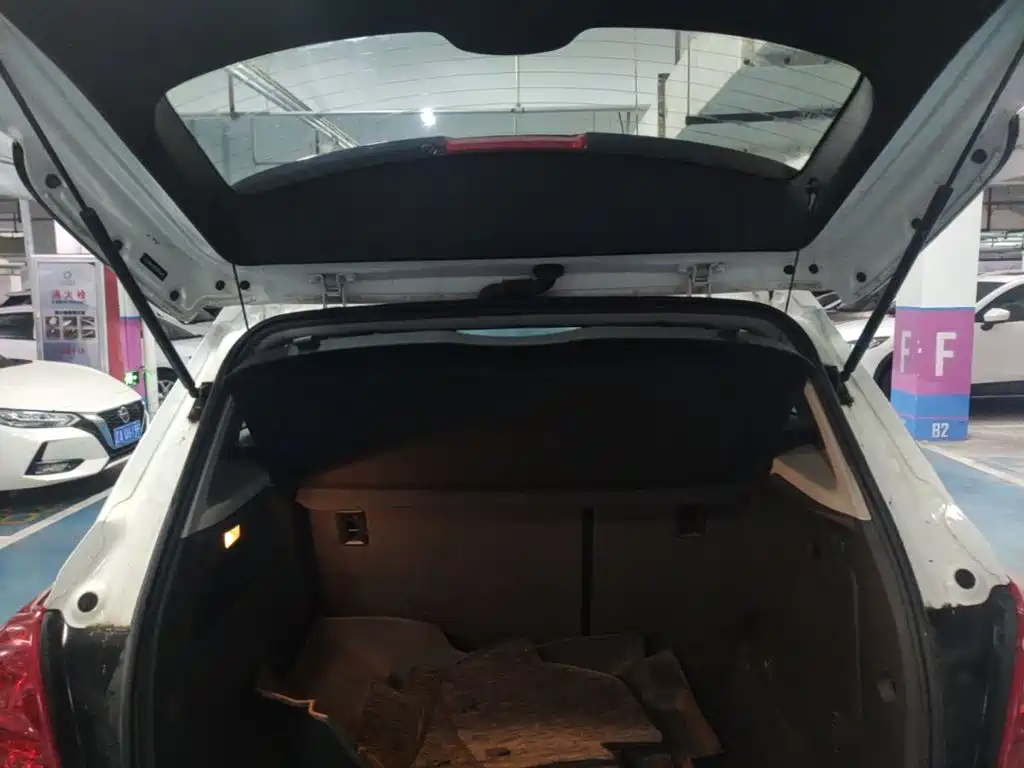 Chevrolet Trax — миниатюра 15