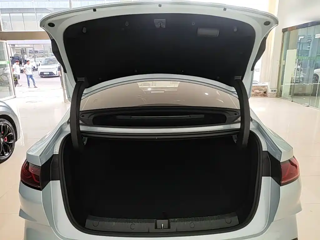 BYD Qin L — миниатюра 19