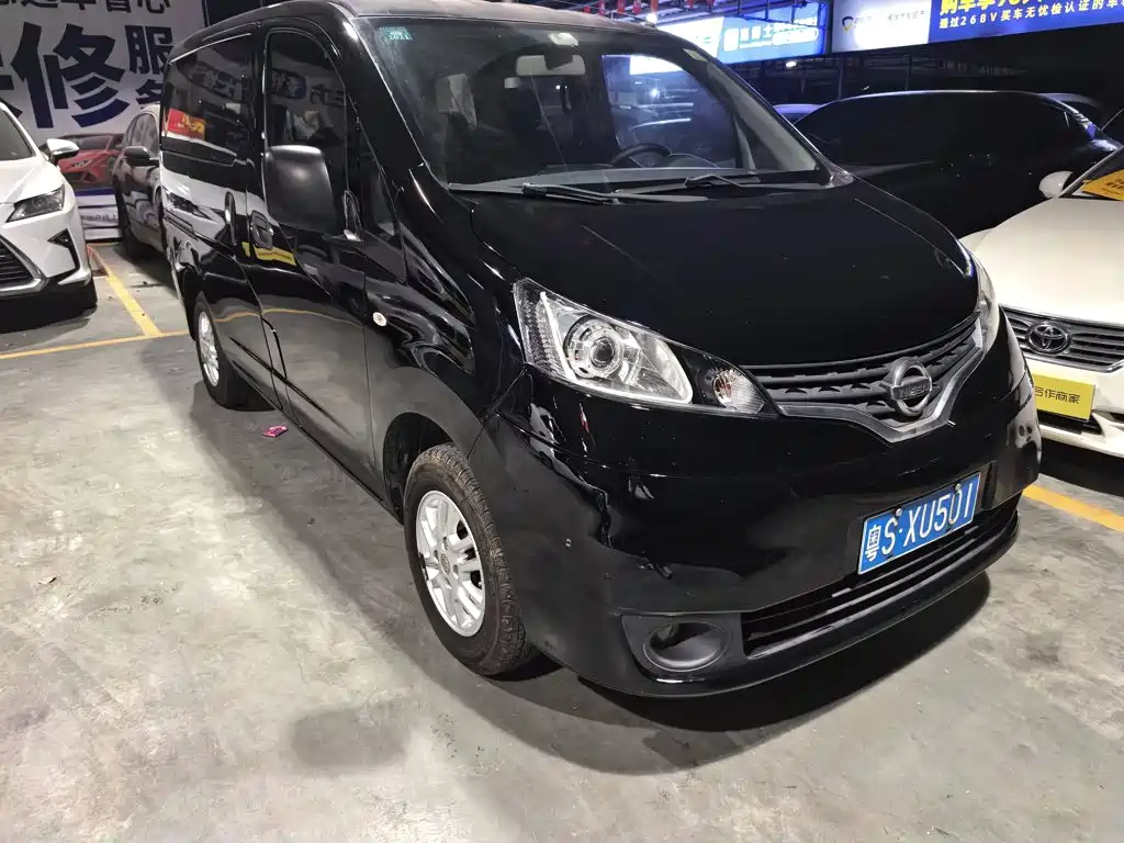 Nissan NV200 — миниатюра 7