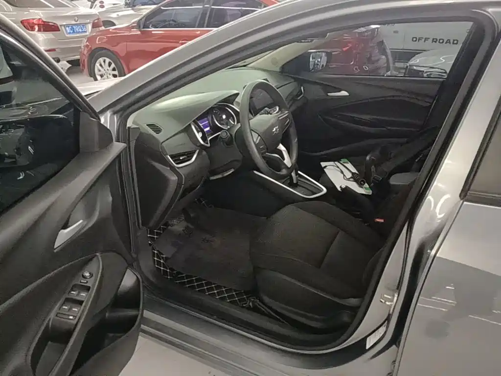 Chevrolet Cavalier — миниатюра 16