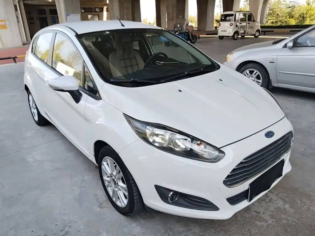 Ford Fiesta — миниатюра 4