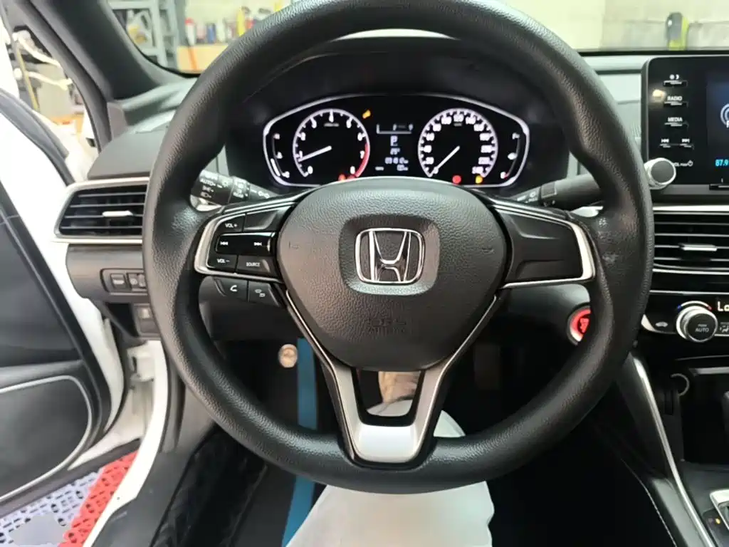 Honda Inspire — миниатюра 11