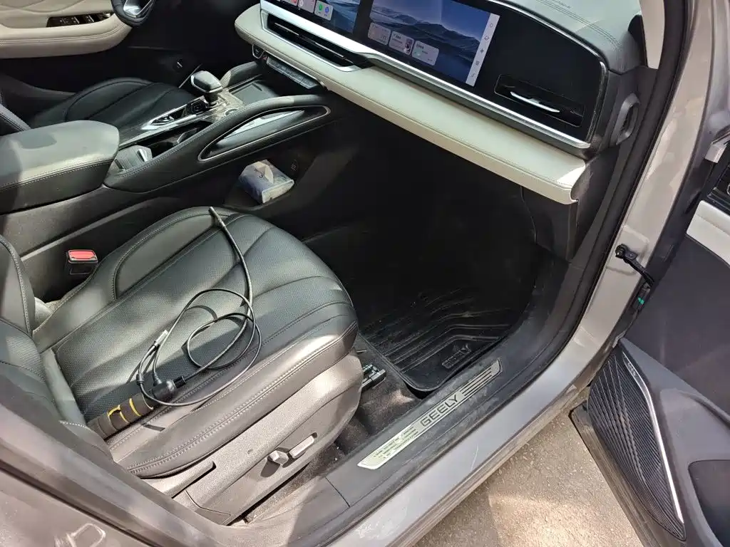 Geely Xingyue L — миниатюра 18