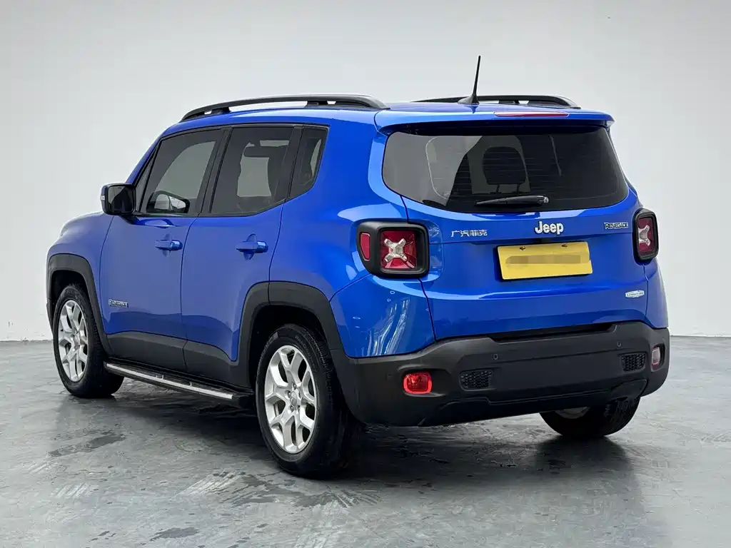 Jeep Renegade — миниатюра 5