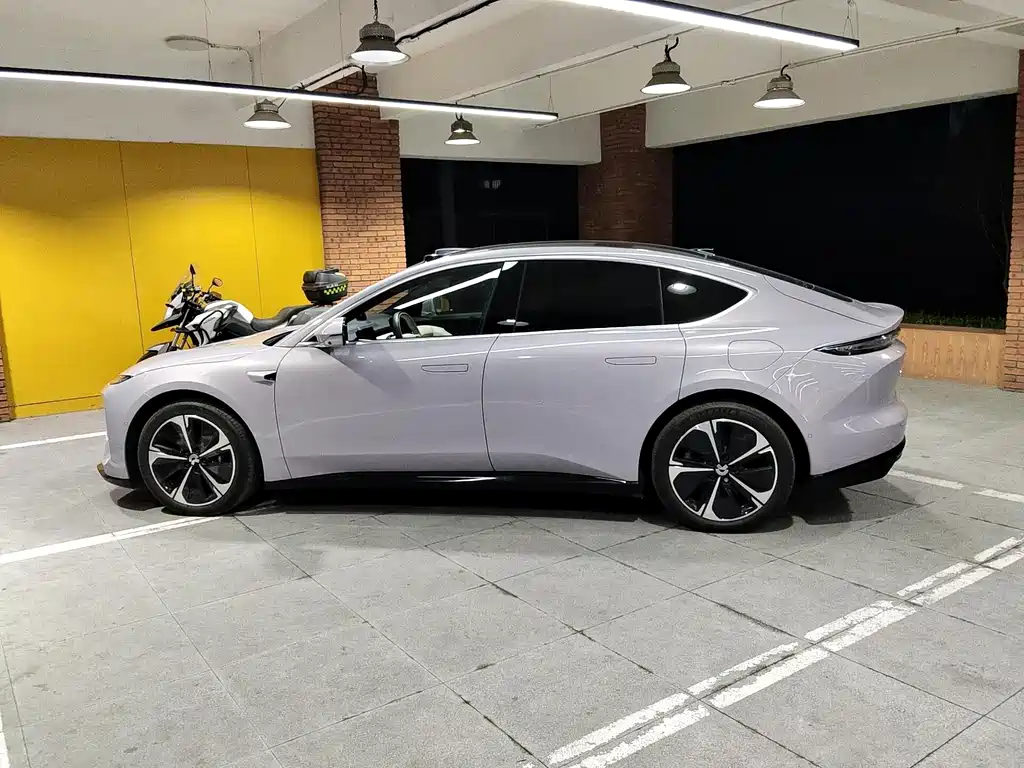 NIO ET5 — миниатюра 2