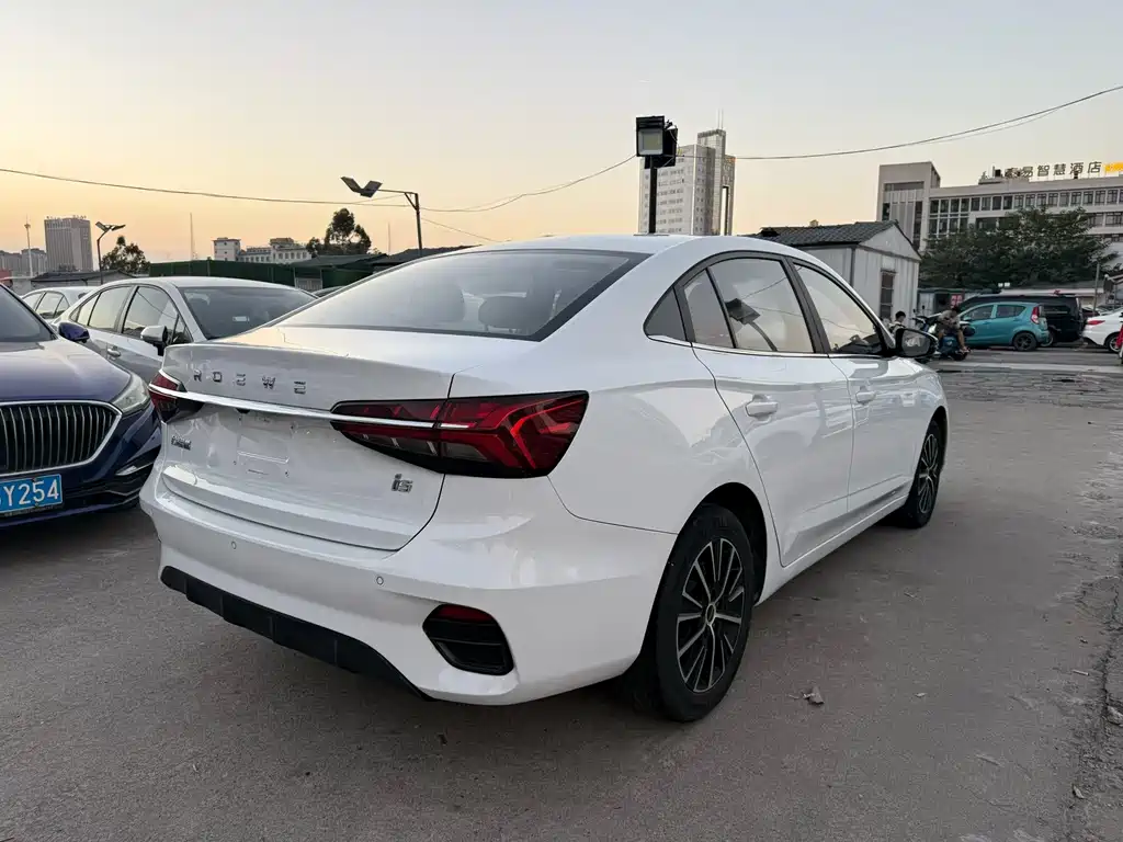 Roewe i5 — миниатюра 9