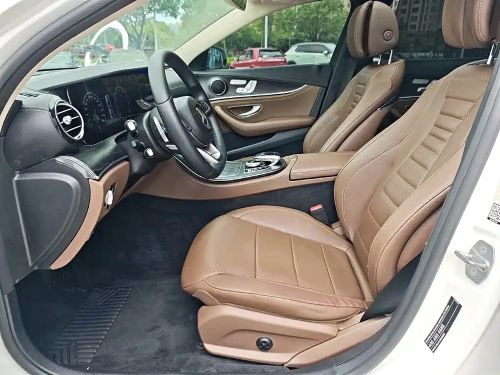 Mercedes-Benz E-Class — миниатюра 22