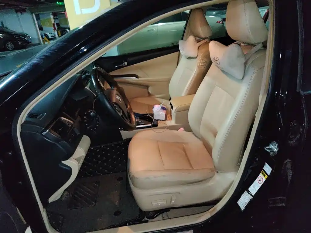 Toyota Camry — миниатюра 18