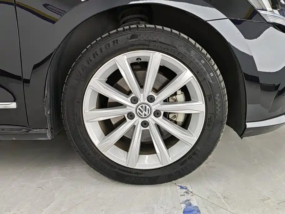 Volkswagen Passat — миниатюра 6