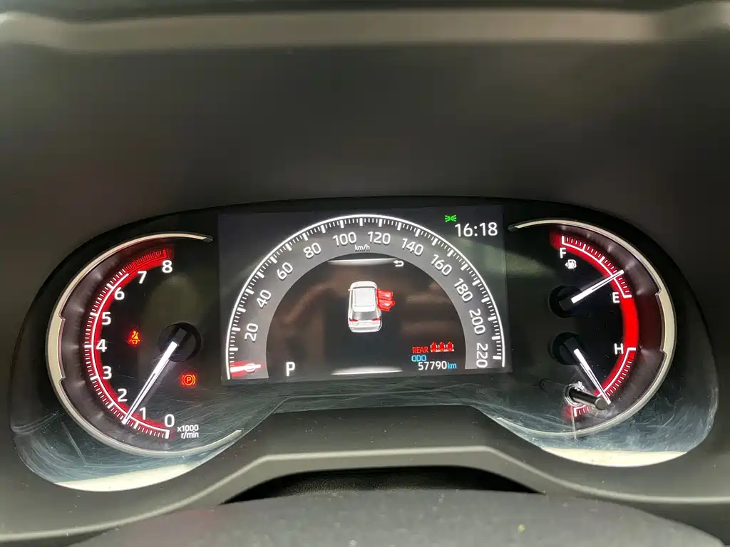 Toyota RAV4 — миниатюра 12