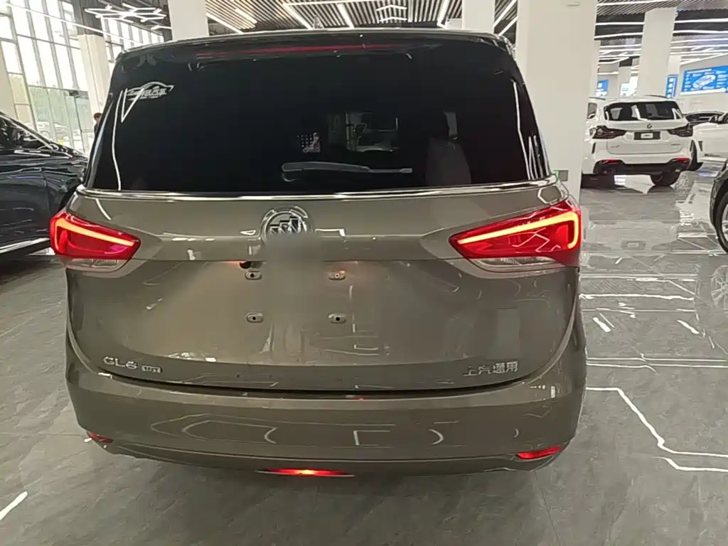 Buick GL6 — миниатюра 6