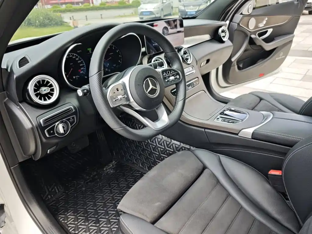 Mercedes-Benz C-Class — миниатюра 21