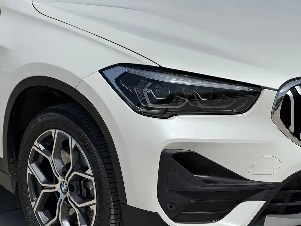 BMW X1 2022 sDrive25Li Lead