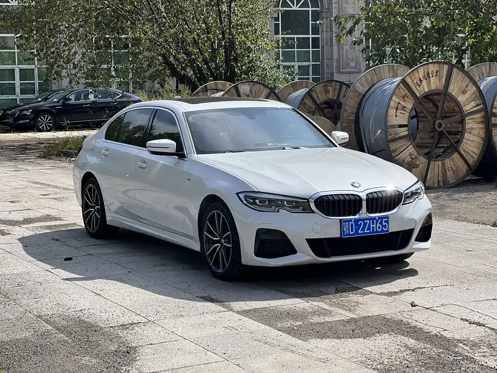 BMW 3 Series — миниатюра 3