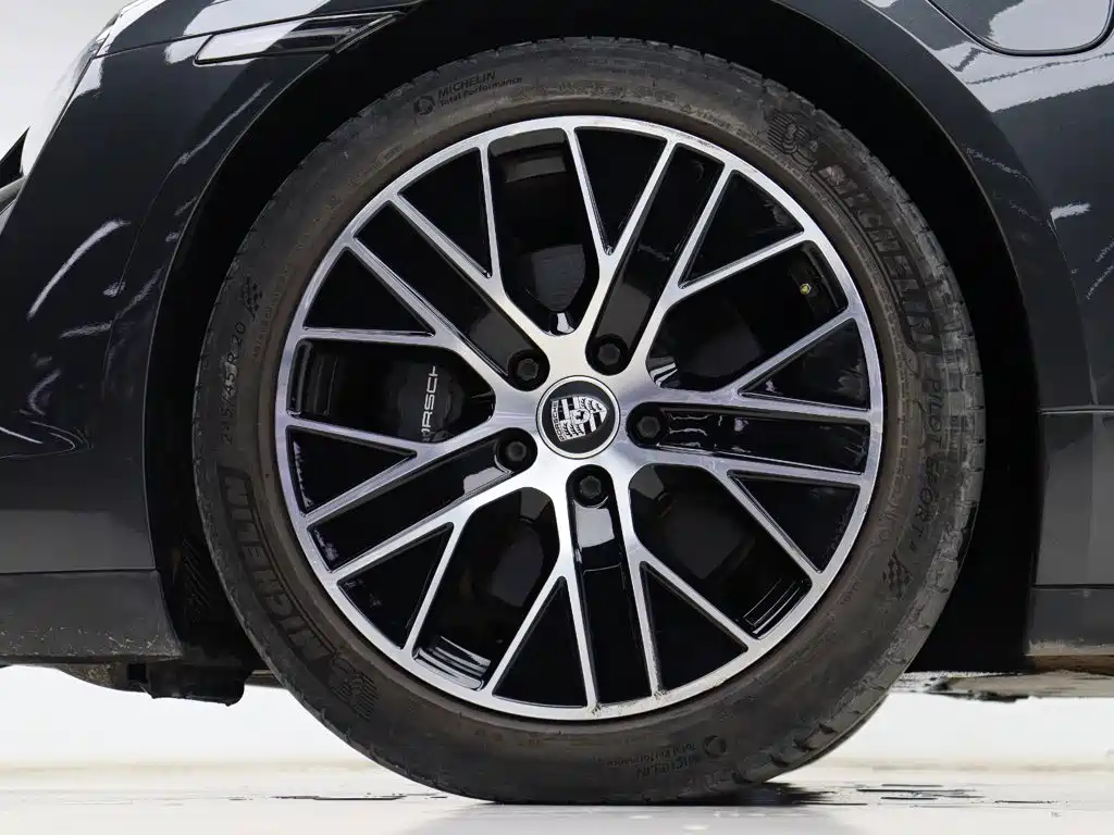 Porsche Taycan — миниатюра 31
