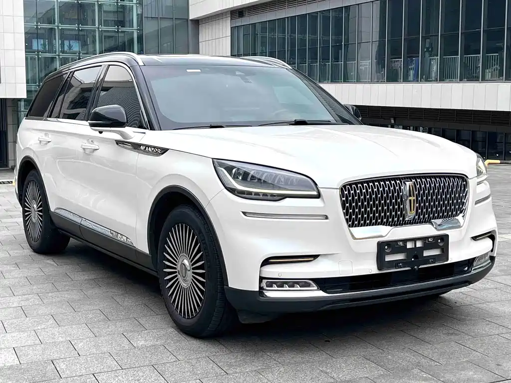 Lincoln Aviator — миниатюра 2