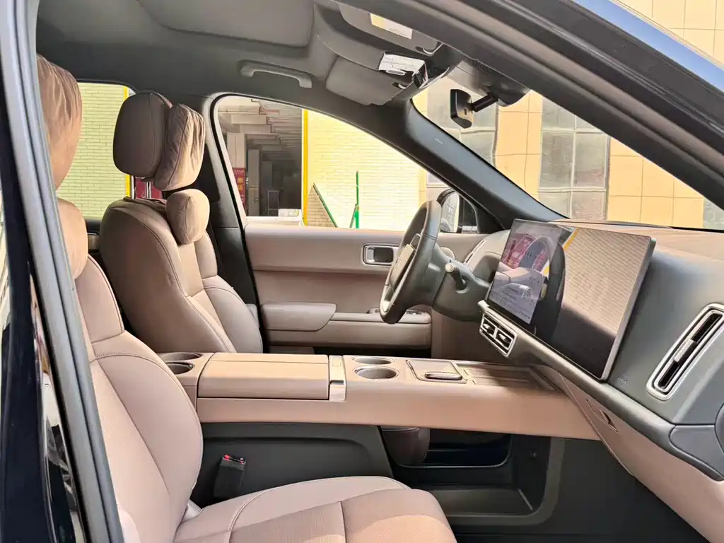 Li Auto Li L8 — миниатюра 15