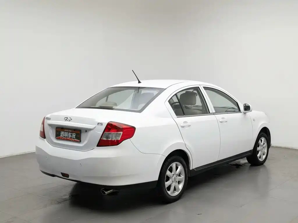 Chery E5 — миниатюра 2