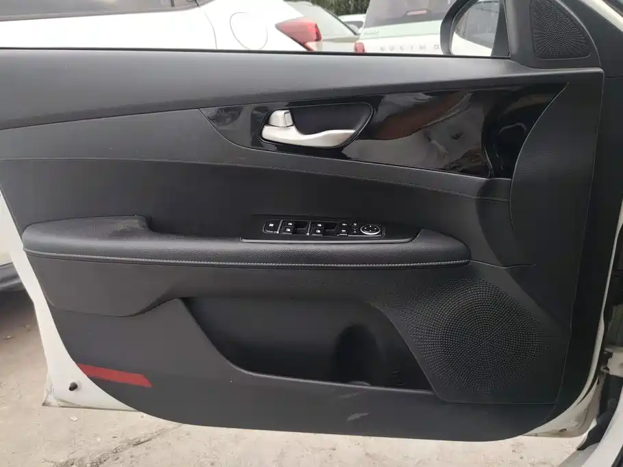 Kia K3 — миниатюра 7