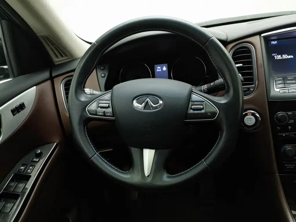 Infiniti QX50 — миниатюра 11