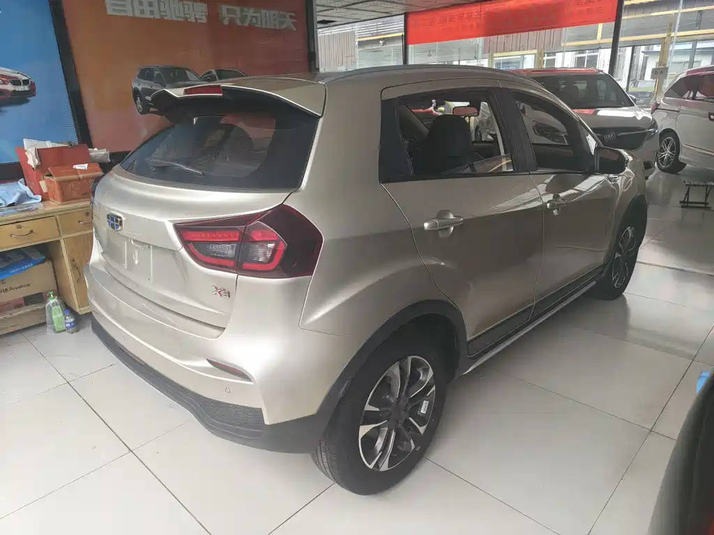 Geely Vision X3 — миниатюра 4