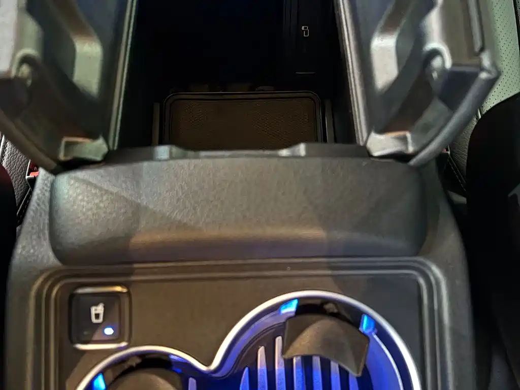 MERCEDES-BENZ V CLASS