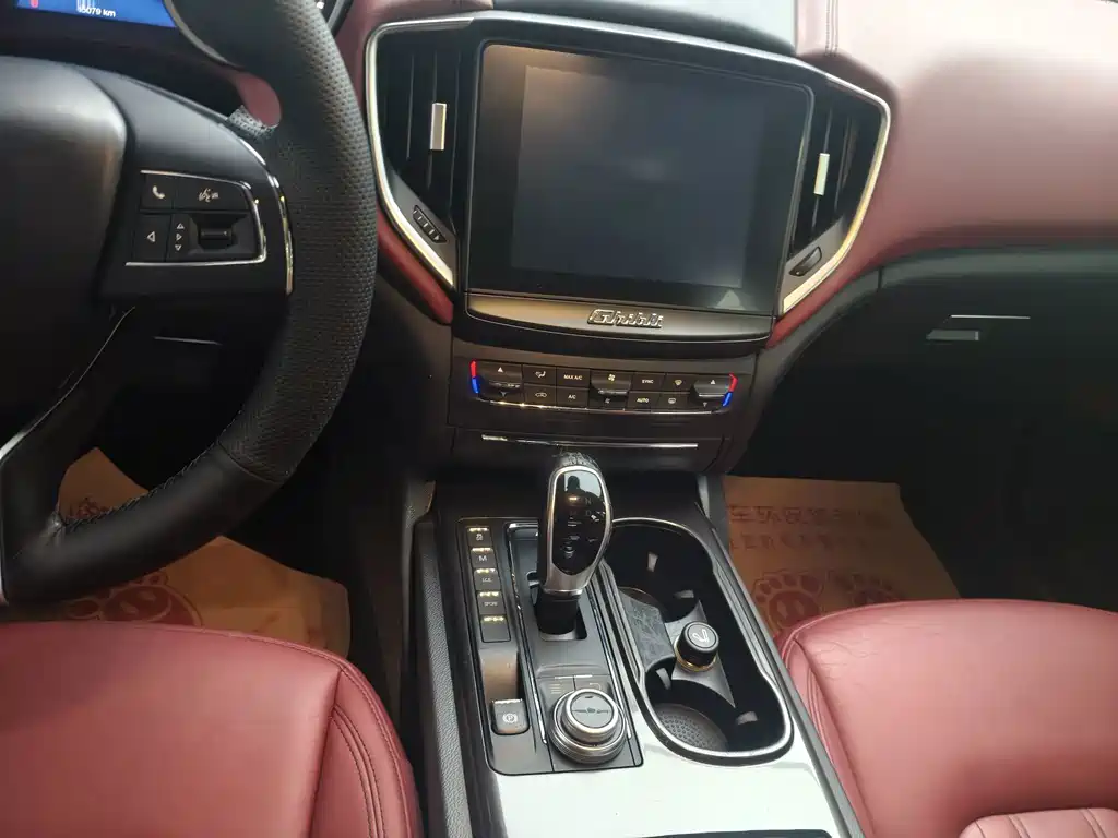 Maserati Ghibli — миниатюра 6