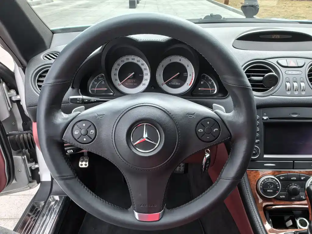 Mercedes-Benz SL 2010 SL 300