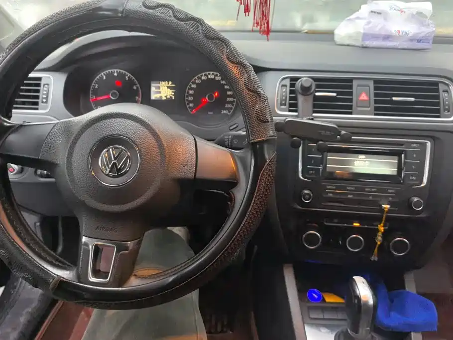 Volkswagen Sagitar — миниатюра 12
