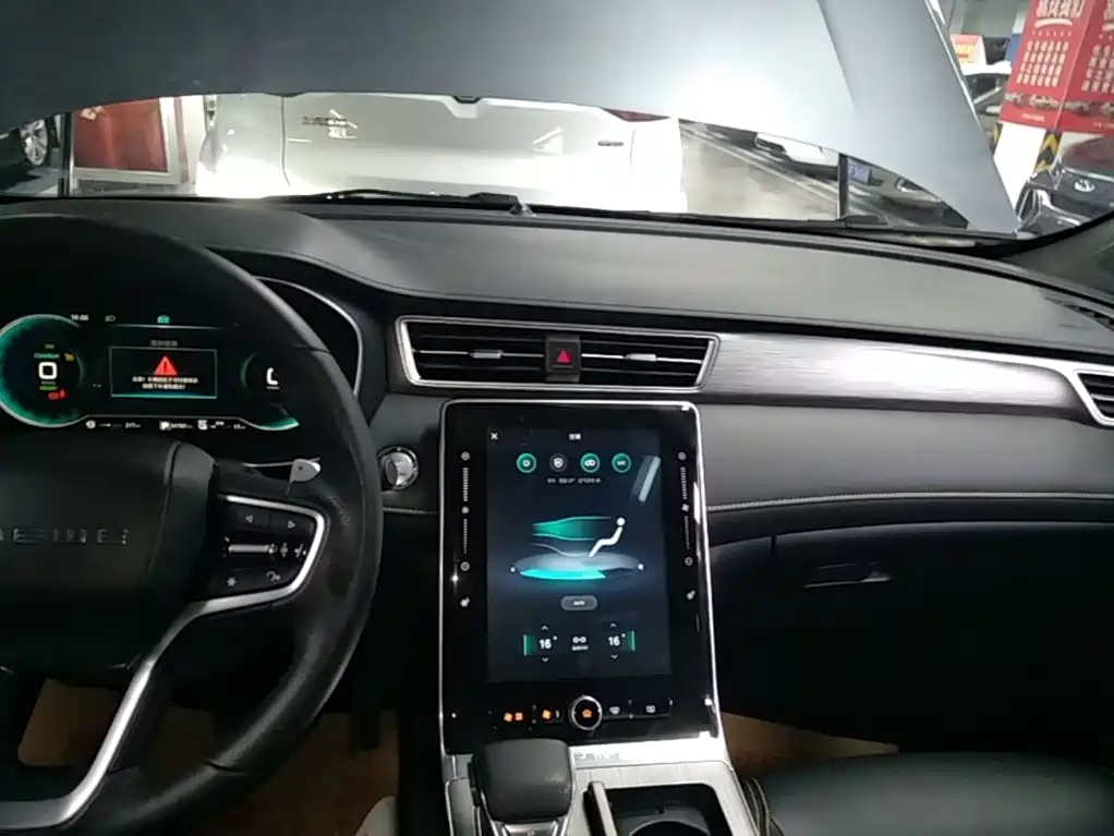 Roewe RX5 New Energy — миниатюра 13