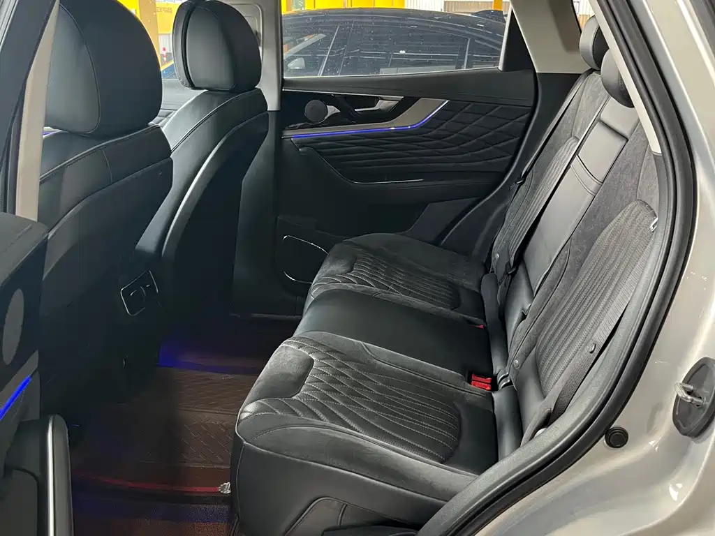 Hongqi Hongqi HS5 — миниатюра 10