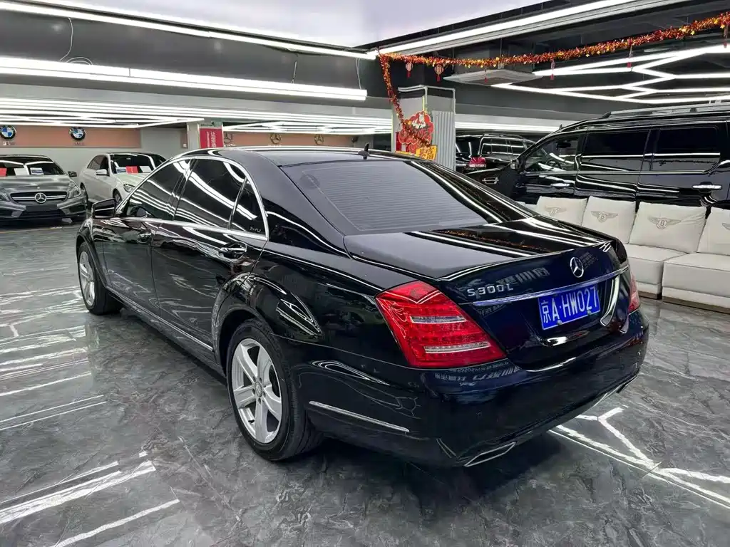 Mercedes-Benz S-Class — миниатюра 9