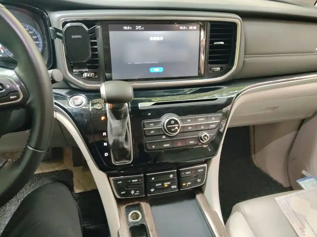 GAC Motor Trumpchi M8 — миниатюра 6